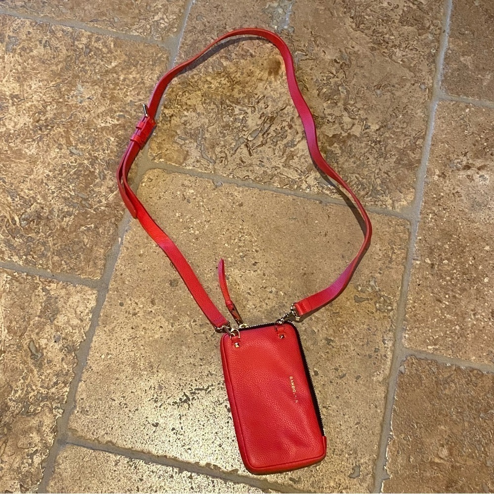 NWOT~BANDOLIER Red Pebble Leather Expanded Pouch with Strap Red/Gold